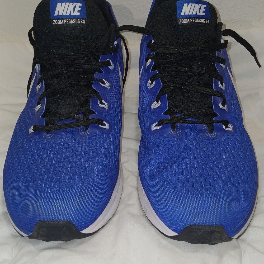 Nike Men's Blue Running Shoes - Picture 2 of 4